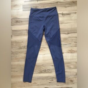 Victoria’s Secret Periwinkle Knockout Tights Leggings with Mesh Accents